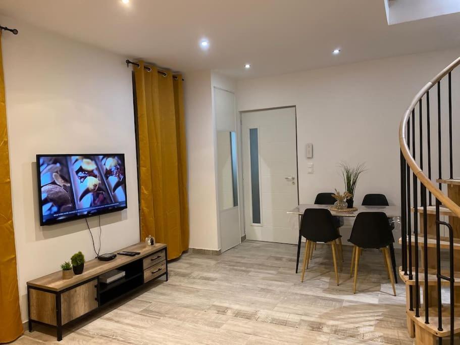 Le Duplex De Paris Apartment Шалон-сюр-Сон Екстериор снимка